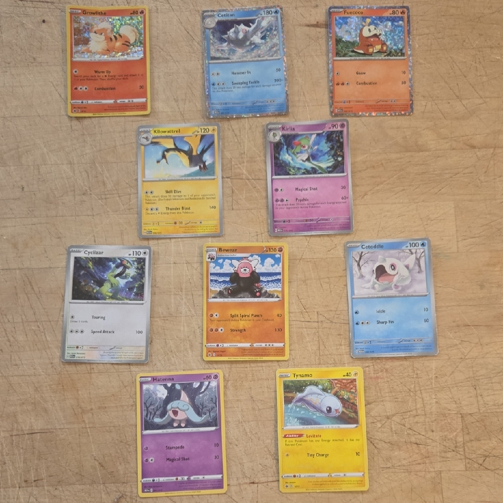 Pokémon Trading Cards Set